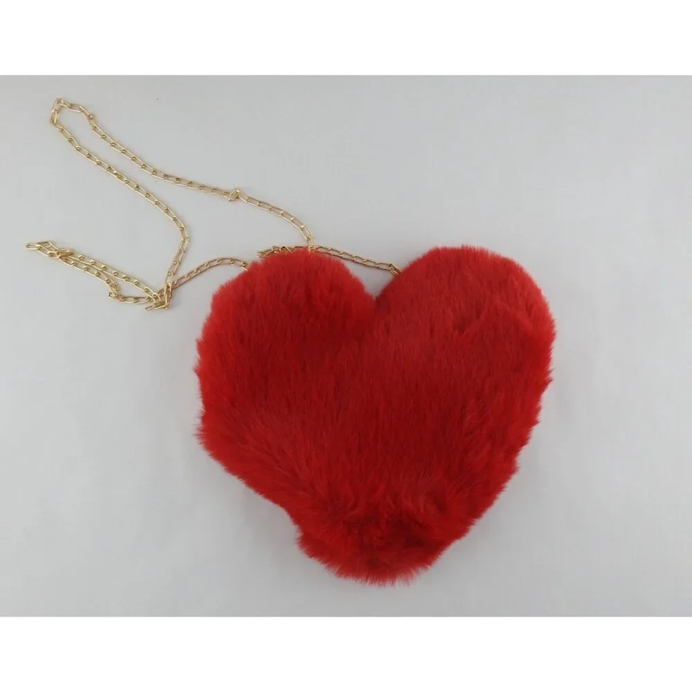Red Faux Fur Heart Purse Crossbody Bag Gold Chain Zipper Closure Valentines - Picture 1 of 4